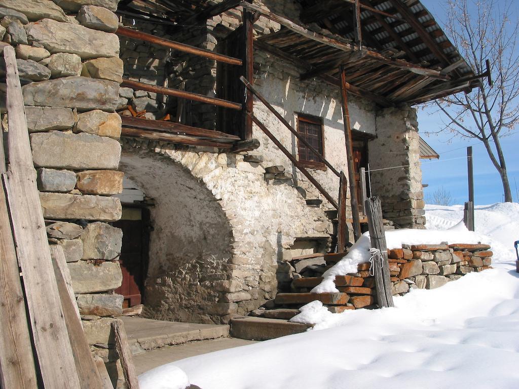 Le Relais Des Vaudois Hotel Freissinieres Exterior photo